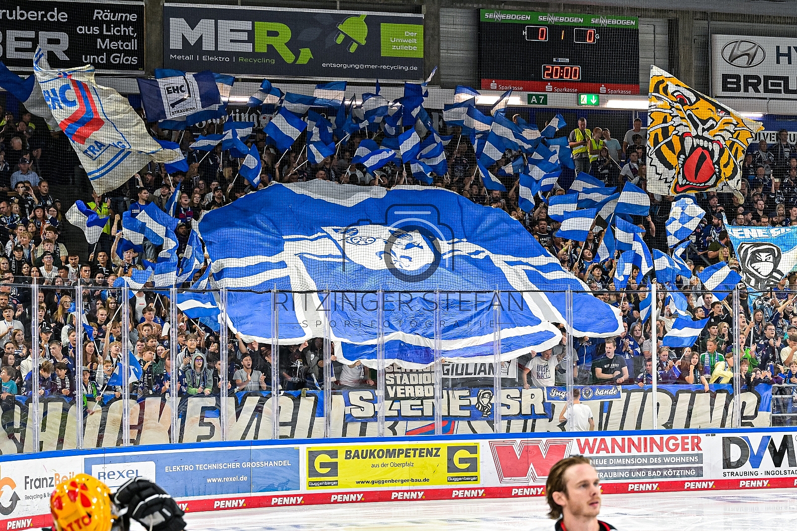 Eishockey, Herren, Penny DEL, 1. Spieltag, Saison 2023-2024, Straubing Tigers - Fischtown Pinguins Bremerhaven,15.09.2023