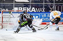 Eishockey, Herren, DEL, Saison 2020-2021, Straubing Tigers - Grizzlys Wolfsburg, 16.04.2021