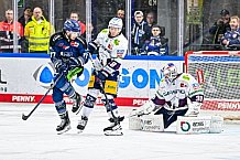 Eishockey, Herren, Penny DEL, Playoffs, Halbfinale, Spiel 2, Saison 2023-2024, Straubing Tigers - Eisbären Berlin, n03.04.2024