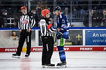 Eishockey, Herren, DEL, Saison 2021-2022, Playoff, Viertelfinale, Spiel 1, Straubing Tigers - Adler Mannheim, 10.04.2022