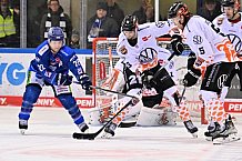 Eishockey, Herren, Penny DEL, DEL, Saison 2022-2023, Hauptrunde, Straubing Tigers - Grizzlys Wolfsburg, 27. Spieltag, 04.12.2022