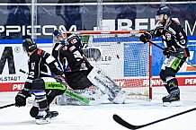 Eishockey, Herren, DEL, Saison 2020-2021, Straubing Tigers - Grizzlys Wolfsburg, 16.04.2021
