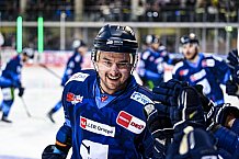Eishockey, Herren, DEL, Saison 2021-2022, Playoff, Viertelfinale, Spiel 3, Straubing Tigers - Adler Mannheim, 14.04.2022