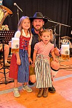 Eishockey, Herren, DEL, Saison 2023-2023, Straubing Tigers, Teampräsentation, Weckmannszelt, Gäubodenvolksfest, 13.08.2022