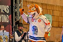 Eishockey, Herren, DEL, Saison 2023-2023, Straubing Tigers, Teampräsentation, Weckmannszelt, Gäubodenvolksfest, 12.08.2022