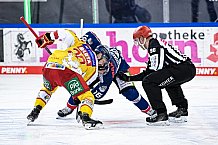 Eishockey, Herren, DEL, Saison 2020-2021, Straubing Tigers - Düsseldorfer EG, 04.04.2021