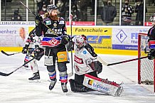 Herren, Eishockey, Oberliga-Süd, Saison 2021-2022, 35. Spieltag, Deggendorfer SC - ECDC Memmingen Indians,  04.02.2022