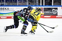 Eishockey, Herren, DEL, Saison 2020-2021, Straubing Tigers - Krefeld Pinguine, 07.04.2021