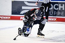 Eishockey, Herren, DEL, Saison 2021-2022, 49. Spieltag, Straubing Tigers - EHC Red Bull München,  27.02.2022