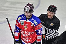 Herren, Eishockey, Oberliga-Süd, Saison 2022-2023, Deggendorfer SC - EV Lindau Islanders, 18. Spieltag,  25.11.2022