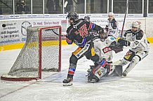 Herren, Eishockey, Oberliga-Süd, Saison 2021-2022, 35. Spieltag, Deggendorfer SC - ECDC Memmingen Indians,  04.02.2022