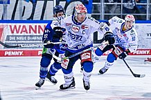 Eishockey, Herren, DEL, Saison 2022-2023, Hauptrunde, Straubing Tigers - Schwenninger Wild Wings, 15. Spieltag, 25.10.2022