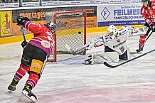 Herren, Eishockey, Oberliga-Süd, Saison 2021-2022, Playoffs, Spiel 3, Deggendorfer SC - EC Hannover Indians,  24.03.2022