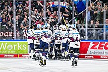 Eishockey, Herren, Penny DEL, Playoffs, Halbfinale, Spiel 2, Saison 2023-2024, Straubing Tigers - Eisbären Berlin, n03.04.2024