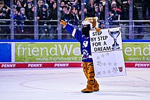 Eishockey, Herren, Penny DEL, DEL, Saison 2022-2023, Playoffs, Viertelfinale, Spiel 1, Straubing Tigers - Grizzlys Wolfsburg, 14.03.2023
