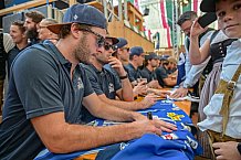 Eishockey, Herren, DEL, Penny DEL, Saison 2023-2024, Straubing Tigers, Mannschaftsvorstellung im Weckmannszelt,12.08.2023