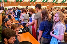 Eishockey, Herren, DEL, Saison 2023-2023, Straubing Tigers, Teampräsentation, Weckmannszelt, Gäubodenvolksfest, 13.08.2022