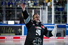 Eishockey, Herren, DEL, Saison 2021-2022, 49. Spieltag, Straubing Tigers - EHC Red Bull München,  27.02.2022