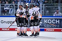 Eishockey, Herren, Penny DEL, DEL, Saison 2022-2023, Playoffs, Viertelfinale, Spiel 3, Straubing Tigers - Grizzlys Wolfsburg, 19.03.2023