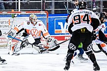 Eishockey, Herren, DEL, Saison 2021-2022, 39. Spieltag, Straubing Tigers - Grizzlys Wolfsburg,  18.02.2022