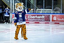 Eishockey, Herren, DEL, Saison 2021-2022, 39. Spieltag, Straubing Tigers - Grizzlys Wolfsburg,  18.02.2022
