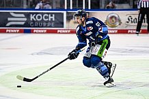 Eishockey, Herren, DEL, Saison 2021-2022, Playoff, Viertelfinale, Spiel 3, Straubing Tigers - Adler Mannheim, 14.04.2022