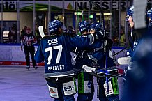 Eishockey, Herren, Penny DEL, Playoffs, Viertelfinale, Spiel 5, Saison 2023-2024, Straubing Tigers - Schwenninger Wild Wings,26.03.2024