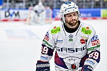 Eishockey, Herren, Penny DEL, Playoffs, Halbfinale, Spiel 2, Saison 2023-2024, Straubing Tigers - Eisbären Berlin, n03.04.2024