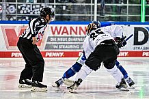 Eishockey, DEL, Penny-DEL, Vorbereitung, Straubing Tigers - Steinbach Black Wings Linz, 25.08.2022