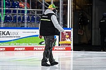 Eishockey, Herren, DEL, Saison 2020-2021, Straubing Tigers - Grizzlys Wolfsburg, 16.04.2021