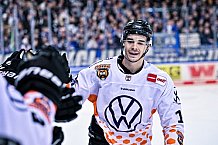 Eishockey, Herren, Penny DEL, DEL, Saison 2022-2023, Playoffs, Viertelfinale, Spiel 3, Straubing Tigers - Grizzlys Wolfsburg, 19.03.2023