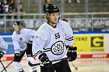 Eishockey, DEL, Penny-DEL, Vorbereitung, Straubing Tigers - HC Lugano, Gäubodencup 2022, 18.08.2022