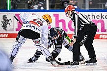 Eishockey, Herren, DEL, Saison 2021-2022, 56. Spieltag, Straubing Tigers - Fishtown Pinguins Bremerhaven,  18.03.2022