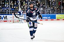 Eishockey, Herren, DEL, Saison 2021-2022, 39. Spieltag, Straubing Tigers - Grizzlys Wolfsburg,  18.02.2022