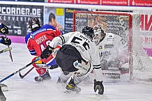 Herren, Eishockey, Oberliga-Süd, Saison 2022-2023, DEB, Deggendorfer SC - EHF Passau Black Hawks, 30. Spieltag,  28.12.2022