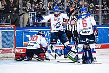 Eishockey, Herren, DEL, Saison 2021-2022, Playoff, Viertelfinale, Spiel 1, Straubing Tigers - Adler Mannheim, 10.04.2022