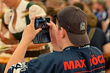Eishockey, Herren, DEL, Saison 2023-2023, Straubing Tigers, Teampräsentation, Weckmannszelt, Gäubodenvolksfest, 12.08.2022