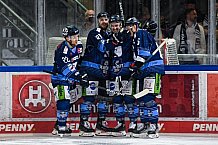 Eishockey, Herren, DEL, Saison 2021-2022, Playoff, Viertelfinale, Spiel 3, Straubing Tigers - Adler Mannheim, 14.04.2022
