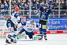 Eishockey, Herren, Penny DEL, Playoffs, Viertelfinale, Spiel 3, Saison 2023-2024, Straubing Tigers - Schwenninger Wild Wings,22.03.2024