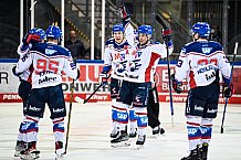 Eishockey, Herren, DEL, Saison 2021-2022, Playoff, Viertelfinale, Spiel 1, Straubing Tigers - Adler Mannheim, 10.04.2022