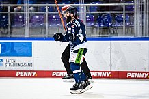 Eishockey, Herren, DEL, Saison 2021-2022, 25. Spieltag, Straubing Tigers - Augsburger Panther,  20.02.2022