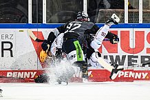 Eishockey, Herren, DEL, Saison 2021-2022, 56. Spieltag, Straubing Tigers - Fishtown Pinguins Bremerhaven,  18.03.2022