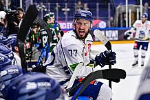 Eishockey, CHL, Champions Hockey League, 2. Spieltag, Saison 2022-2023, Gruppe F, Färjestad Karlstad - Straubing Tigers, 03.09.2022