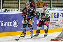 Herren, Eishockey, Oberliga-Süd, Saison 2021-2022, 29. Spieltag, Deggendorfer SC - Star Bulls Rosenheim,  30.01.2022