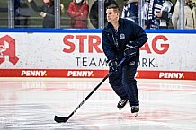 Eishockey, Herren, DEL, Saison 2021-2022, 52. Spieltag, Straubing Tigers - Showtraining,  06.03.2022