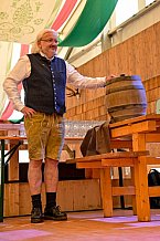 Eishockey, Herren, DEL, Saison 2023-2023, Straubing Tigers, Teampräsentation, Weckmannszelt, Gäubodenvolksfest, 13.08.2022