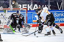 Eishockey, Herren, DEL, Saison 2020-2021, Straubing Tigers - Grizzlys Wolfsburg, 16.04.2021
