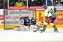 Herren, Eishockey, Oberliga-Süd, Saison 2021-2022, 29. Spieltag, Deggendorfer SC - Star Bulls Rosenheim,  30.01.2022
