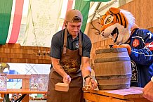 Eishockey, Herren, DEL, Saison 2023-2023, Straubing Tigers, Teampräsentation, Weckmannszelt, Gäubodenvolksfest, 13.08.2022