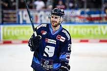 Eishockey, Herren, DEL, Saison 2021-2022, Playoff, Viertelfinale, Spiel 1, Straubing Tigers - Adler Mannheim, 10.04.2022